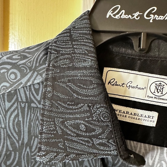 Robert Graham button up shirt limited - Picture 4 of 11